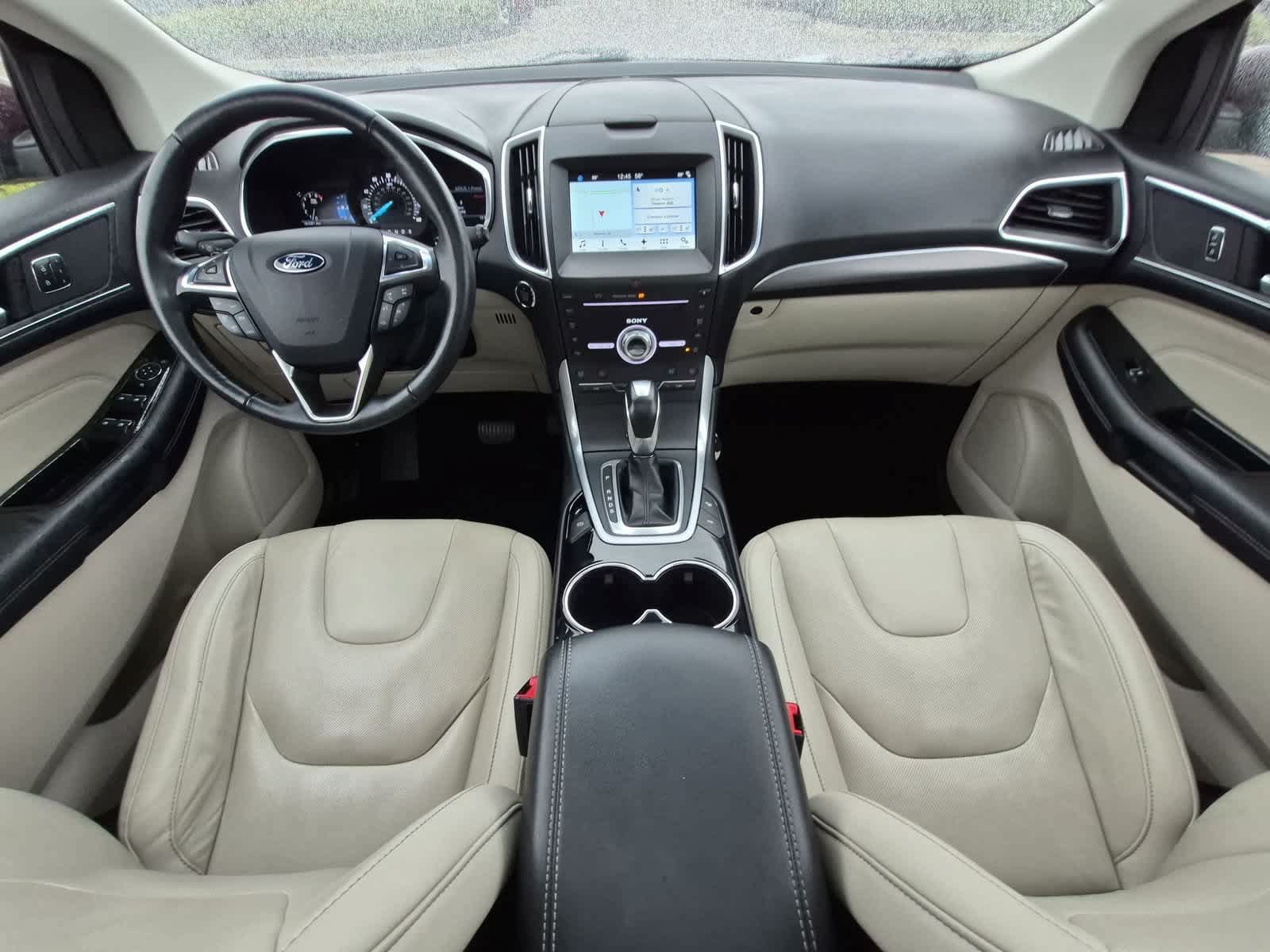 Used 2017 Ford Edge Titanium w/ Equipment Group 302A AWD/4WD image 15