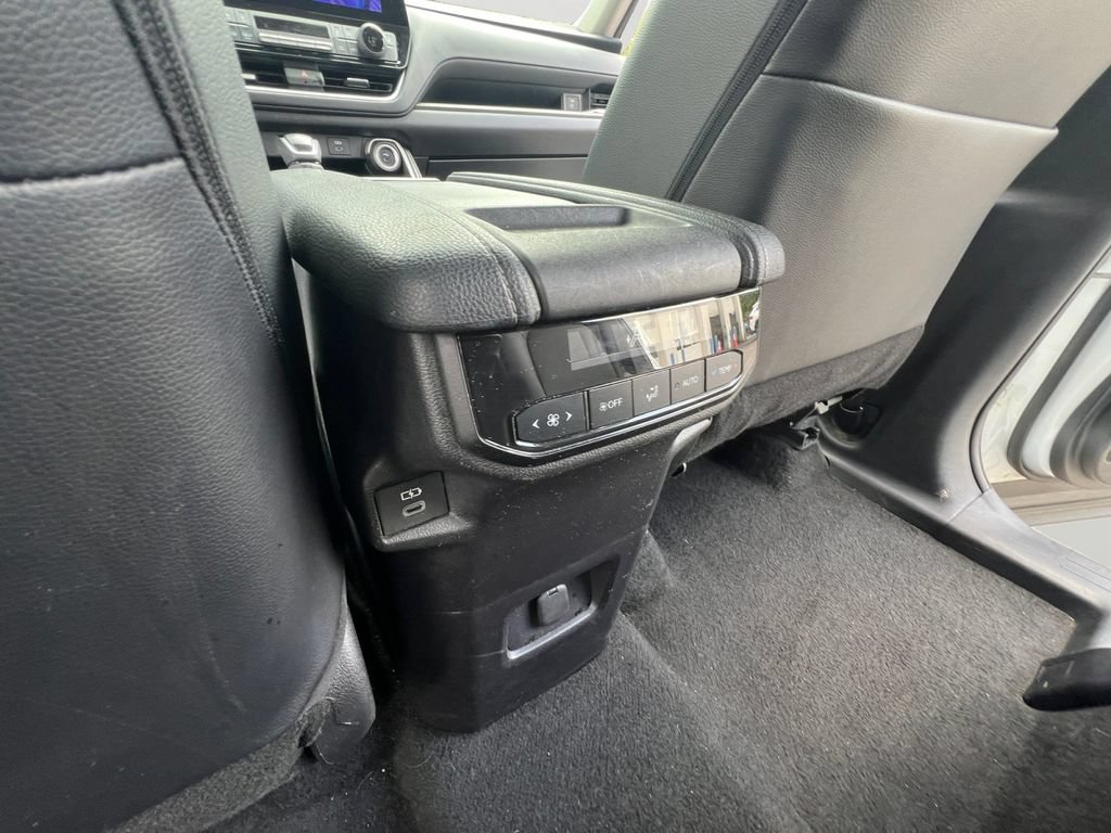 Used 2025 Toyota Grand Highlander AWD image 25