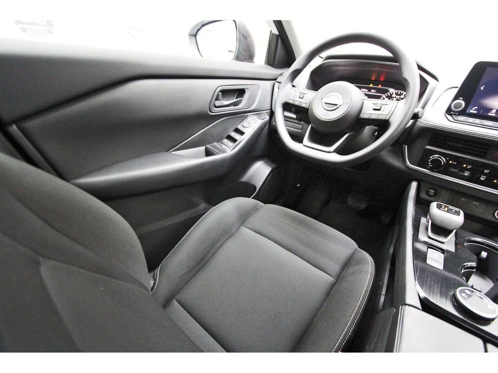 Certified 2024 Nissan Rogue S image 6