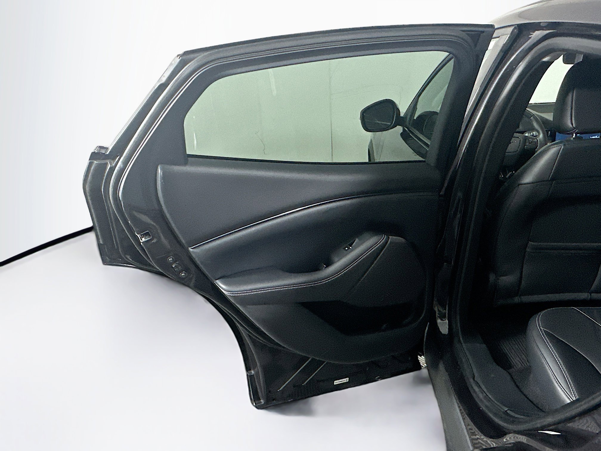 Used 2021 Ford Mustang Mach-E Select image 27