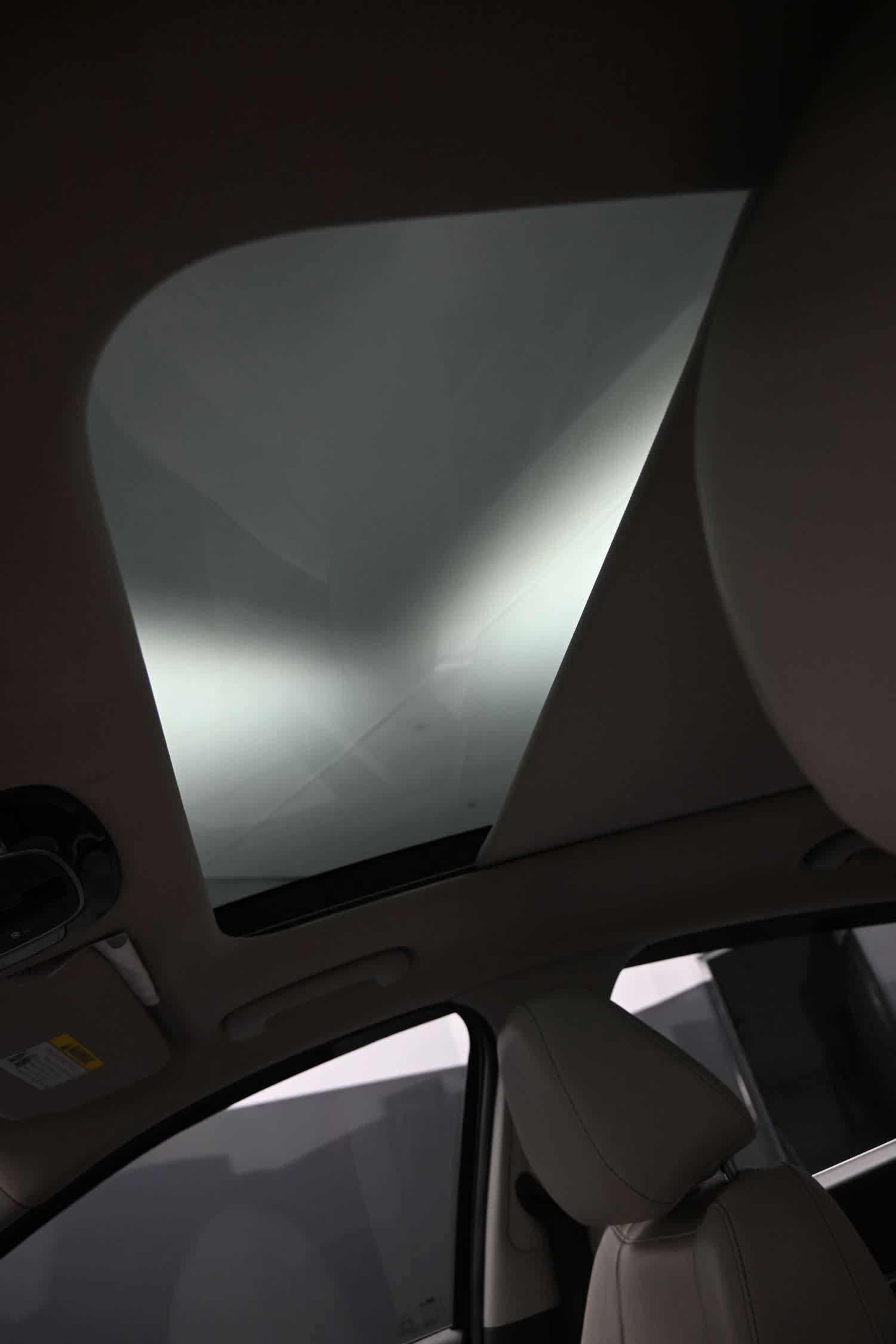 Certified 2022 Hyundai Sonata Limited FWD image 19