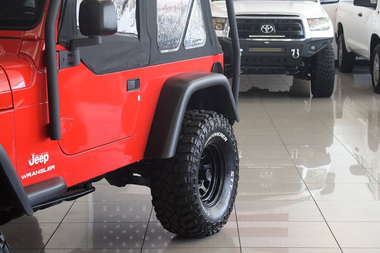 Used 2004 Jeep Wrangler SE AWD/4WD image 12