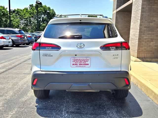 Used 2023 Toyota Corolla Cross XLE w/ Convenience Package AWD/4WD image 7