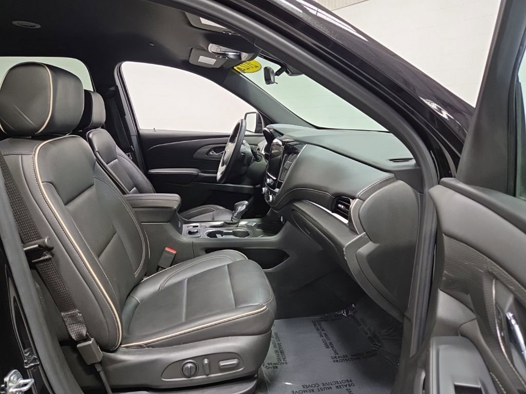Used 2022 Chevrolet Traverse Premier AWD/4WD image 10