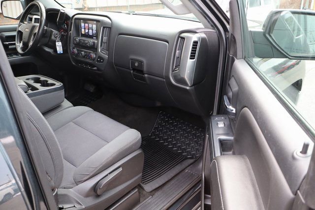 Used 2018 Chevrolet Silverado 1500 LT w/ All Star Edition image 45