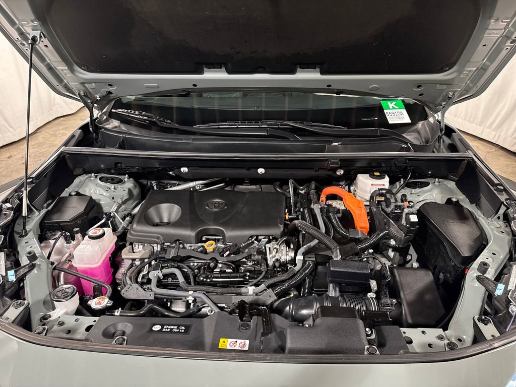 Used 2022 Toyota RAV4 XLE AWD/4WD image 29
