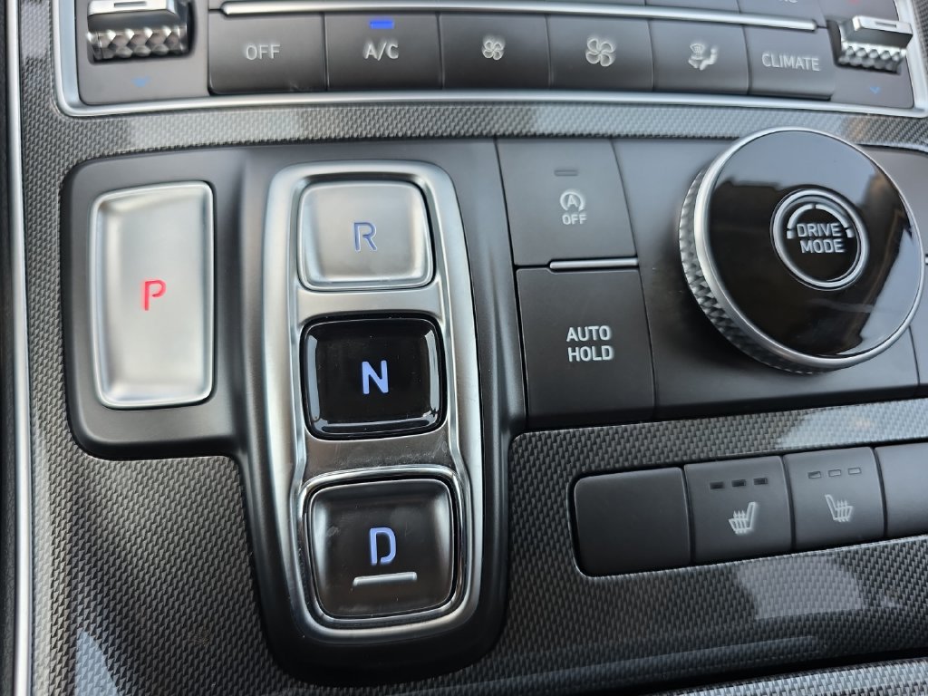 Used 2023 Hyundai Santa Fe SEL FWD image 18