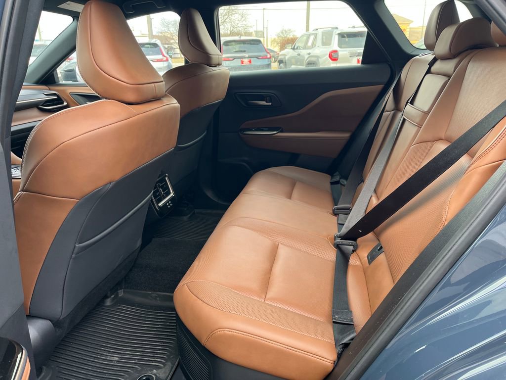 Used 2025 Toyota Crown Signia image 23