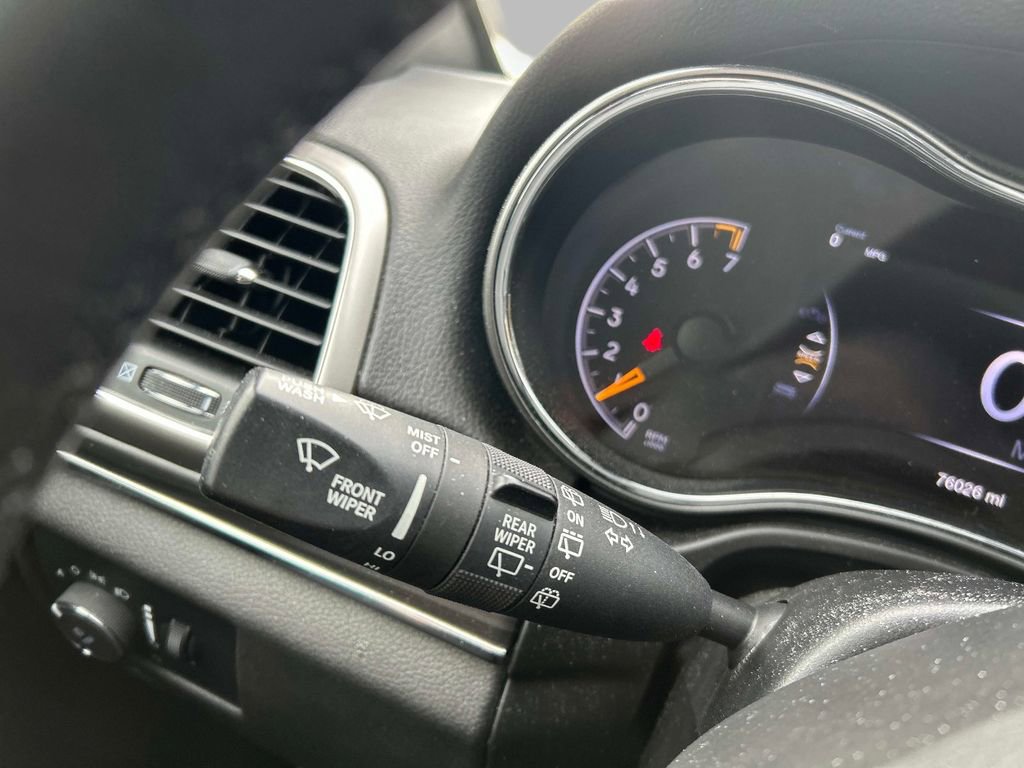 Used 2019 Jeep Grand Cherokee Limited image 25