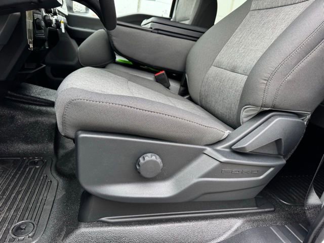 New 2026 Ford F550 4x4 Supercab Super Duty image 6