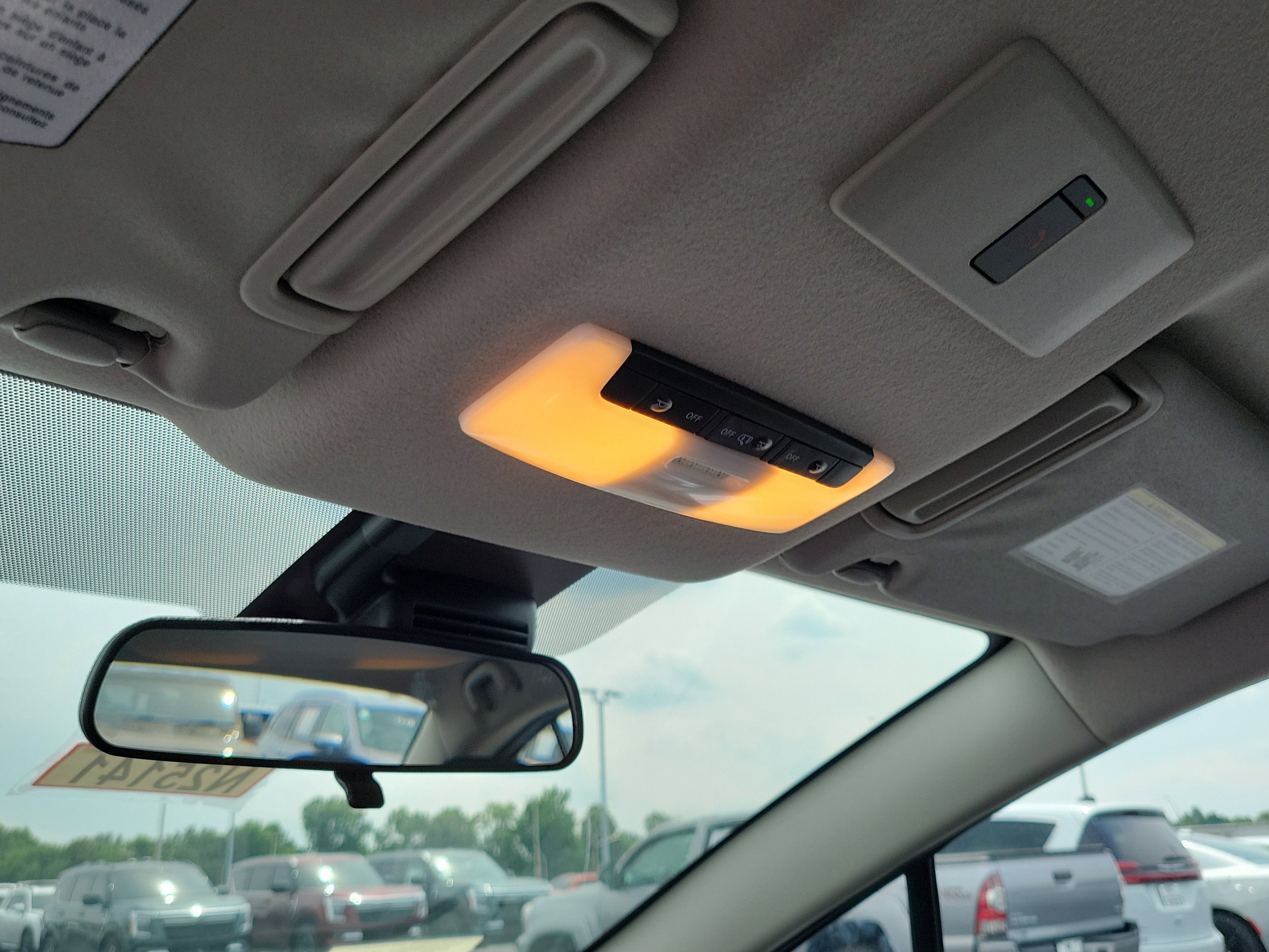 Used 2025 Nissan Versa SR w/ Trunk Package image 30