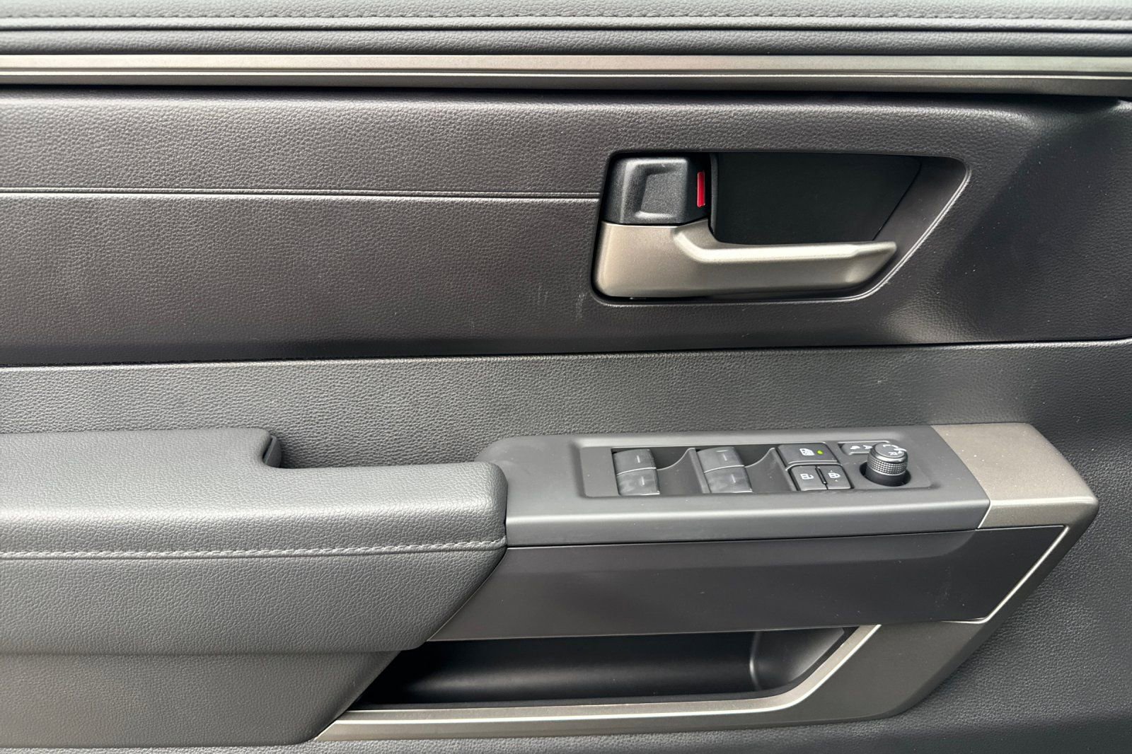 New 2025 Toyota Tundra SR5 image 11