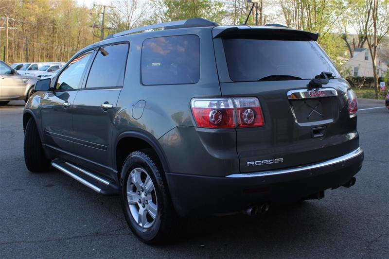 Used 2011 GMC Acadia SLE image 3