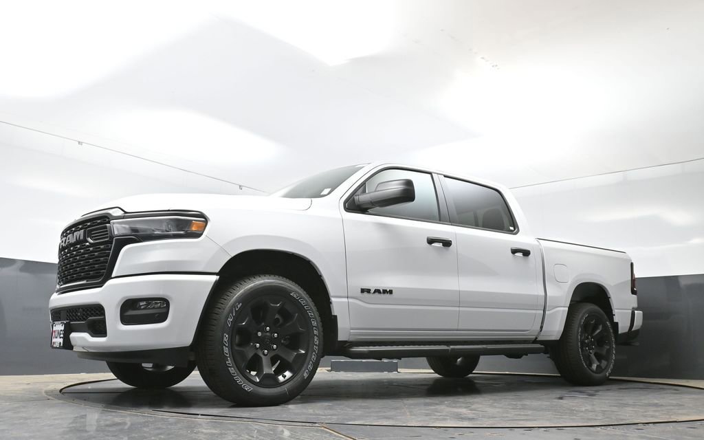 New 2026 RAM 1500 Express AWD/4WD image 41