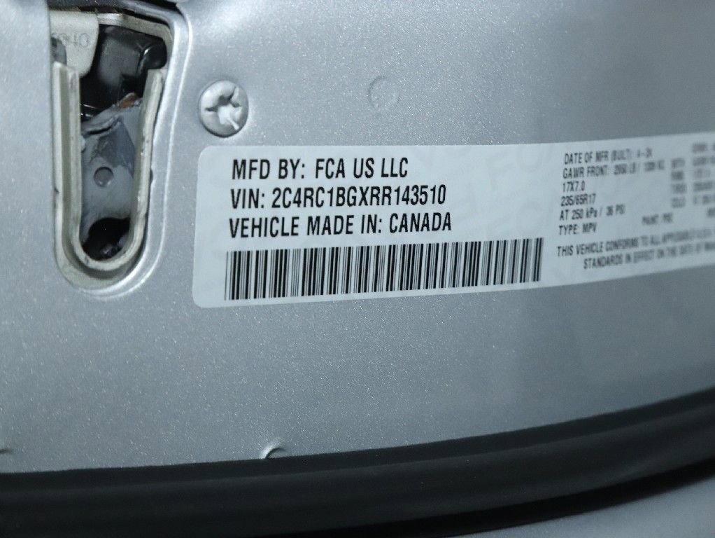 Used 2024 Chrysler Pacifica Touring-L image 20