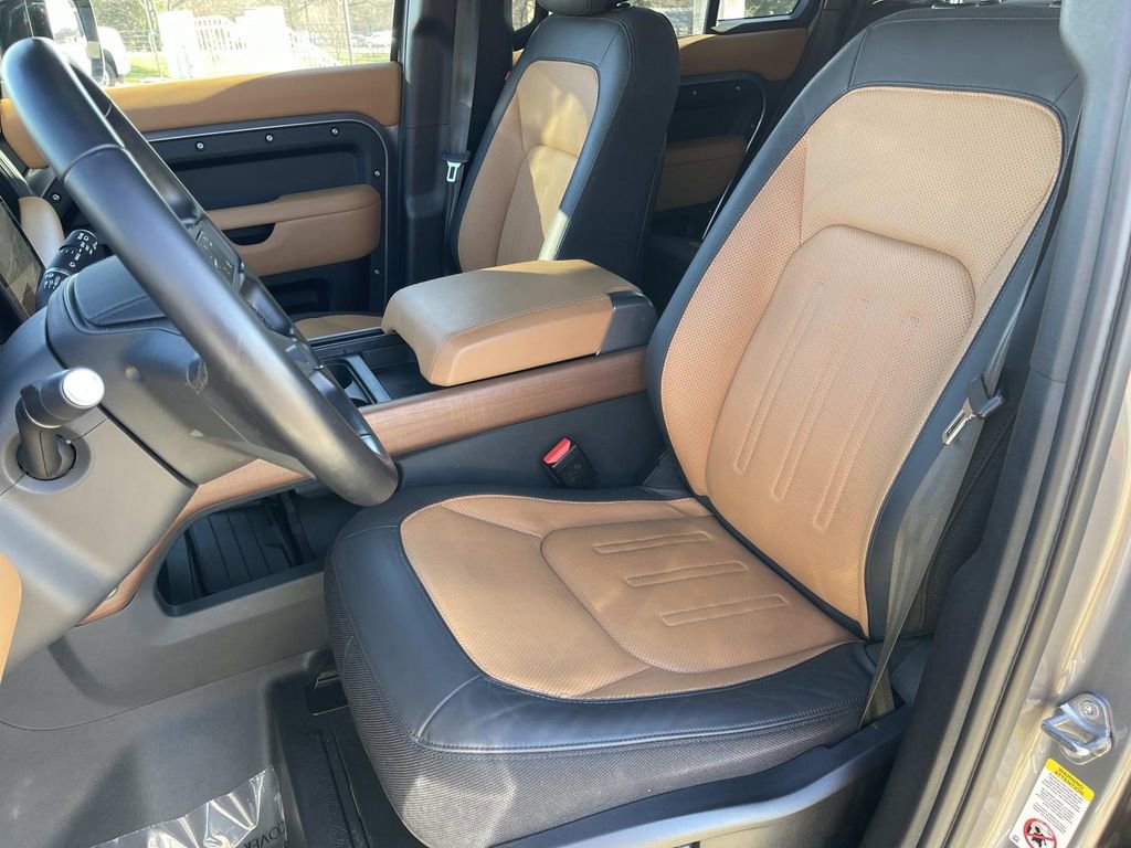Used 2024 Land Rover Defender 110 X image 11