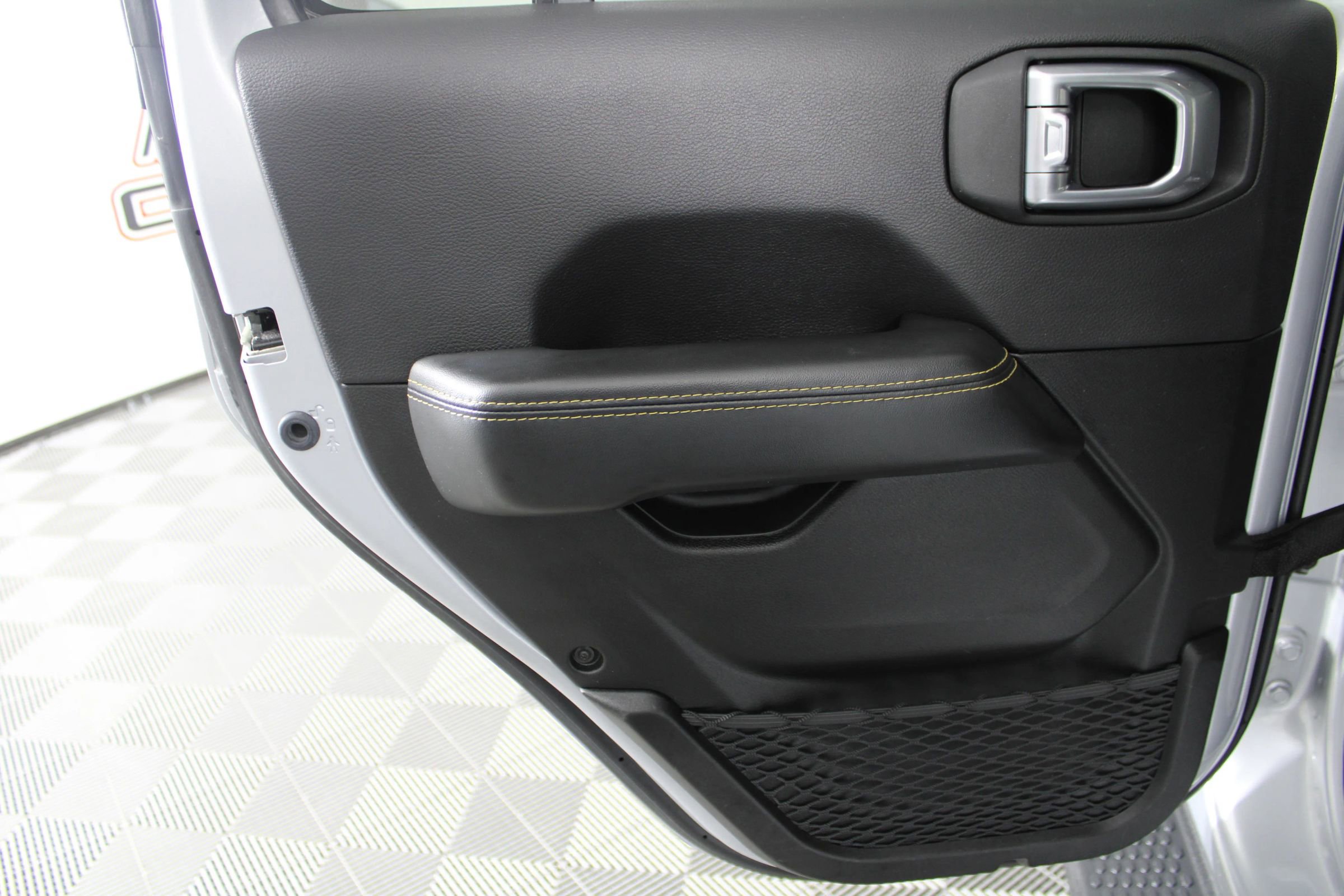 Used 2024 Jeep Wrangler Unlimited Sahara image 42