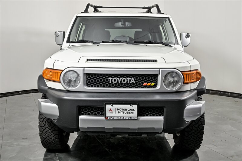 Used 2014 Toyota FJ Cruiser 4WD w/ Upgrade Package image 4