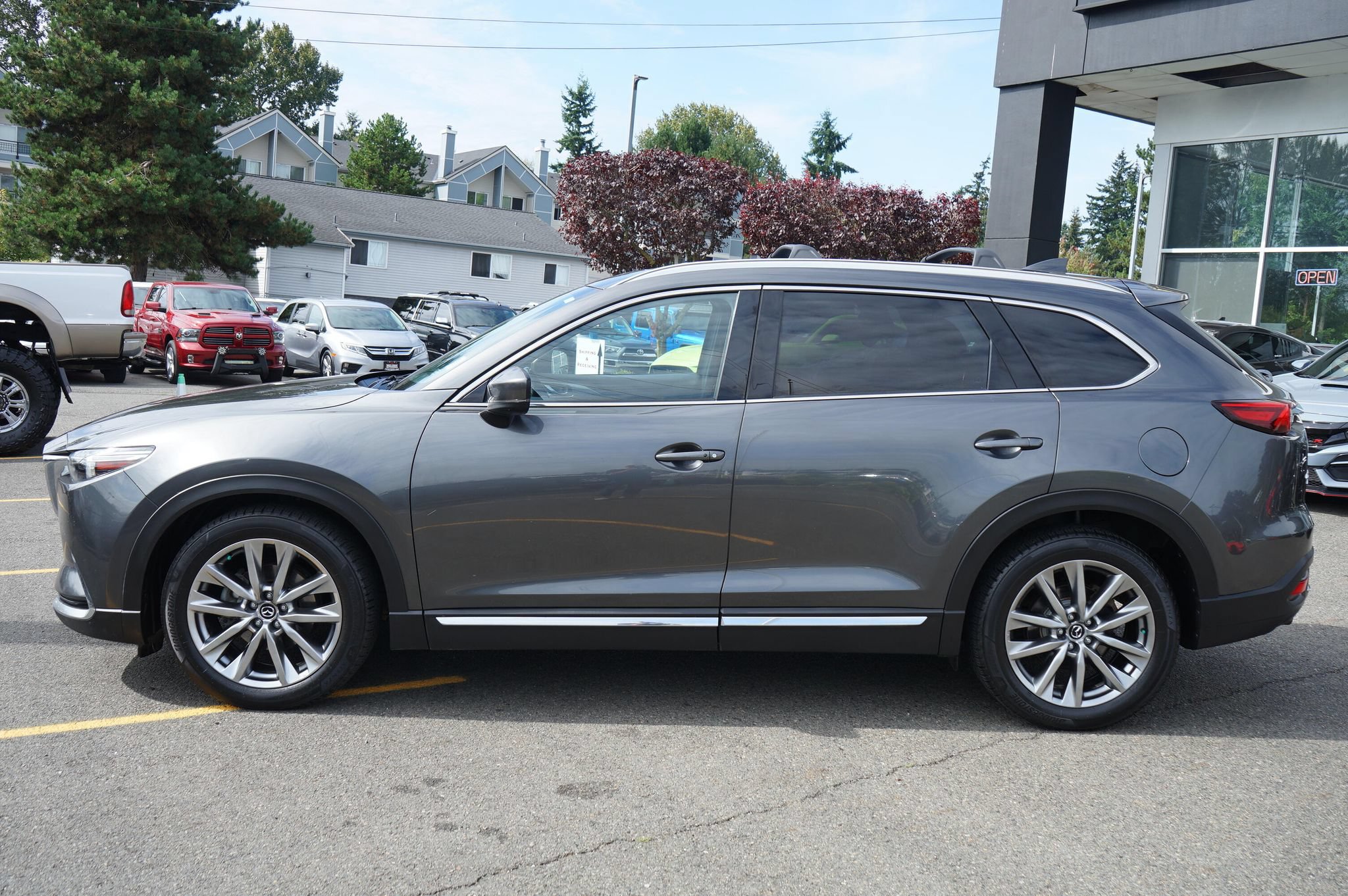 Used 2017 MAZDA CX-9 Grand Touring AWD/4WD image 2