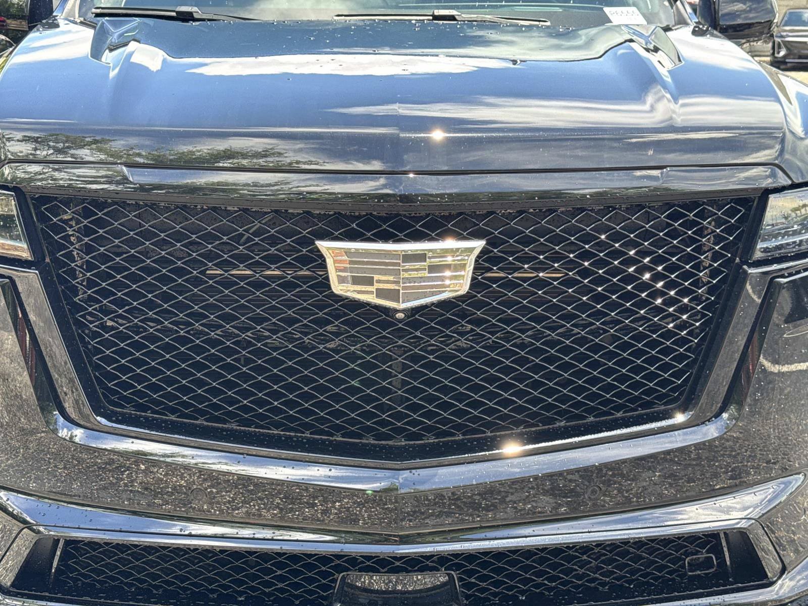 Certified 2023 Cadillac Escalade V w/ LPO, ONYX Package AWD/4WD image 8