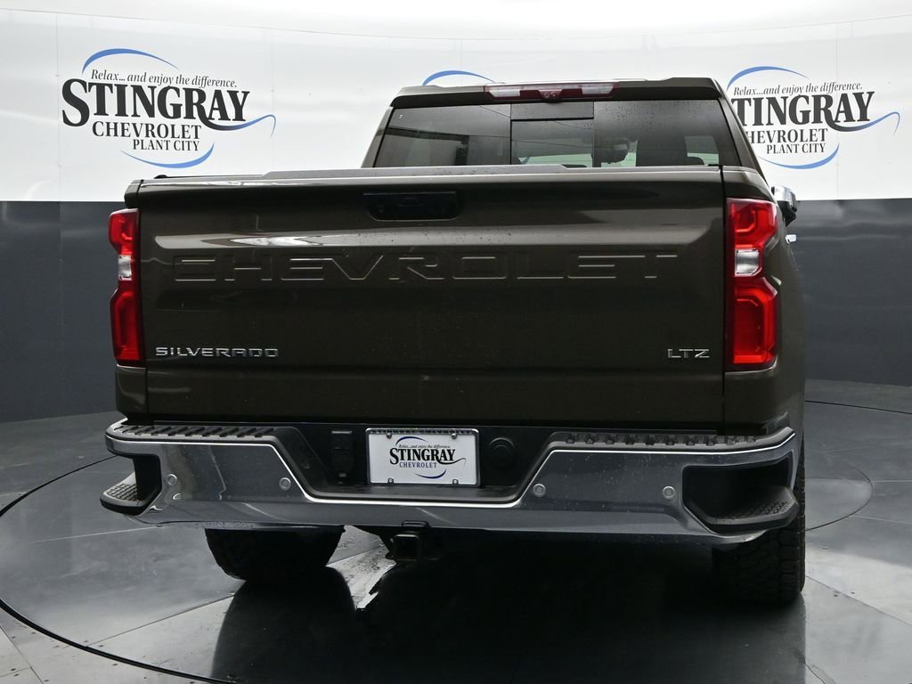 Used 2023 Chevrolet Silverado 1500 LTZ w/ Technology Package image 6