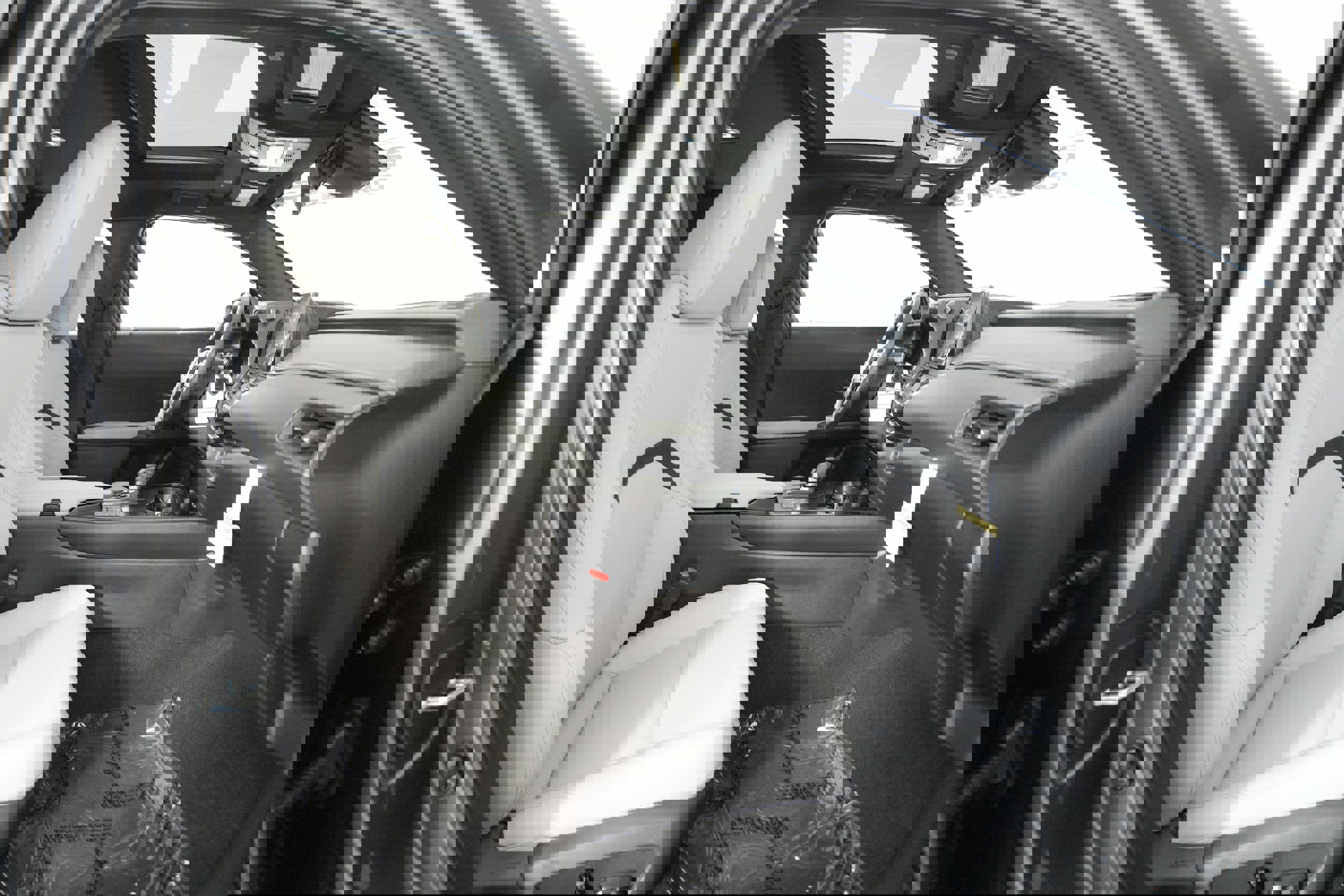 New 2025 Lexus UX 300h FWD image 18