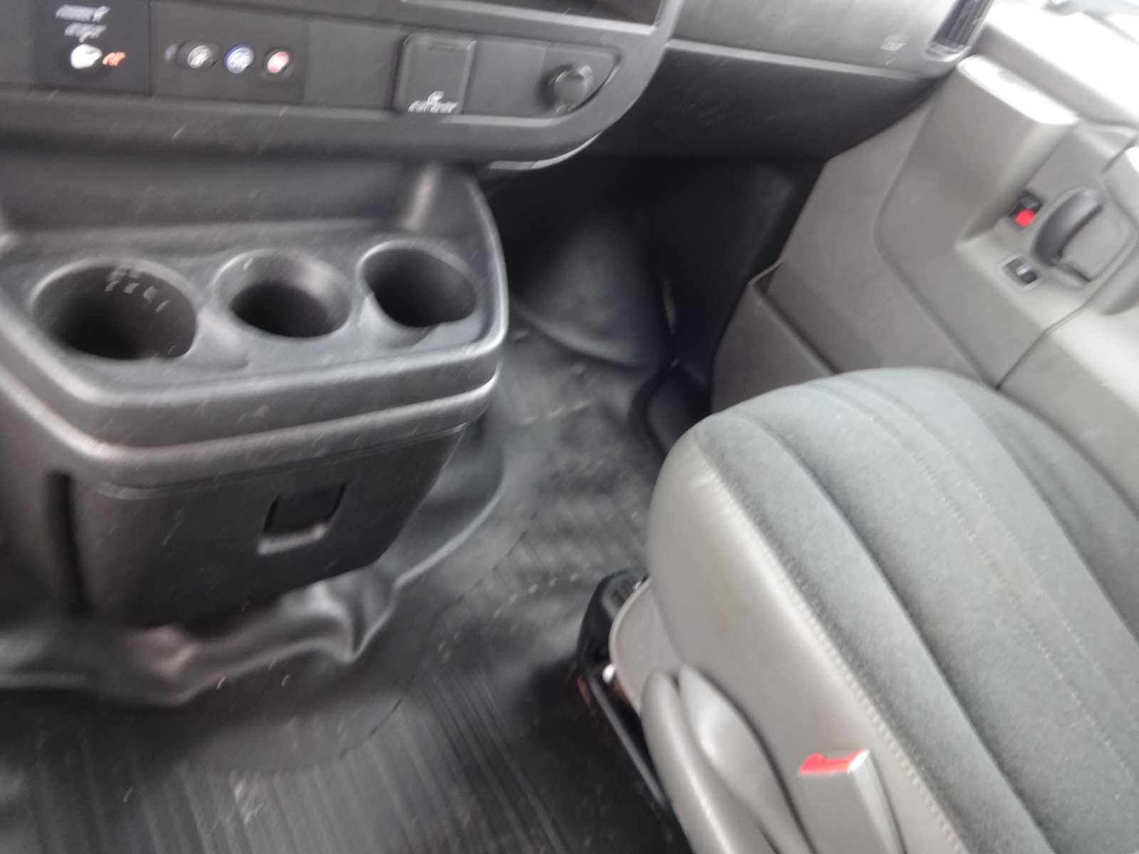 Used 2020 GMC Savana 2500 w/ Driver Convenience Package image 15