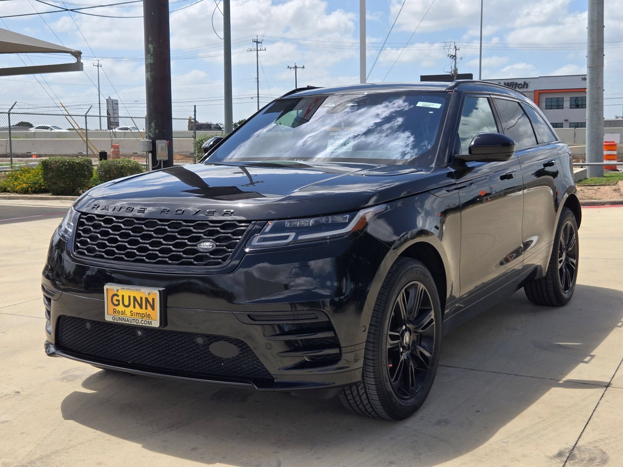 Used 2021 Land Rover Range Rover Velar R-Dynamic S AWD/4WD image 3