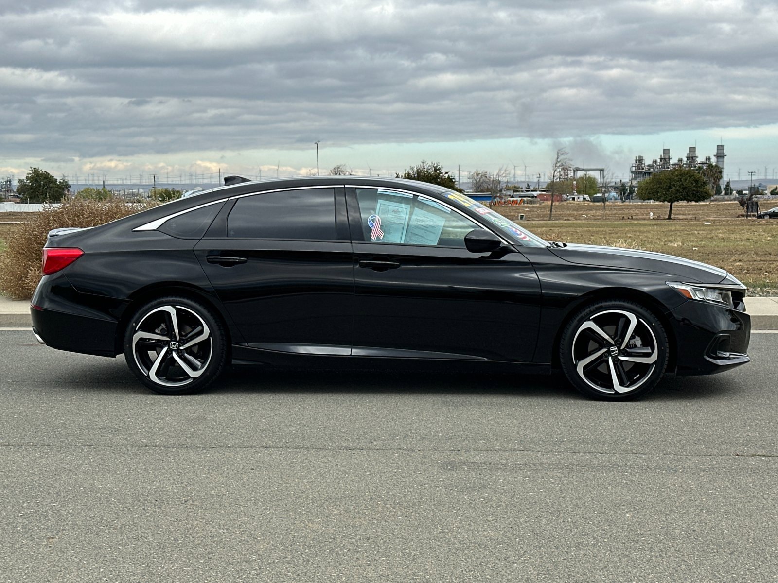 Used 2022 Honda Accord Sport image 3