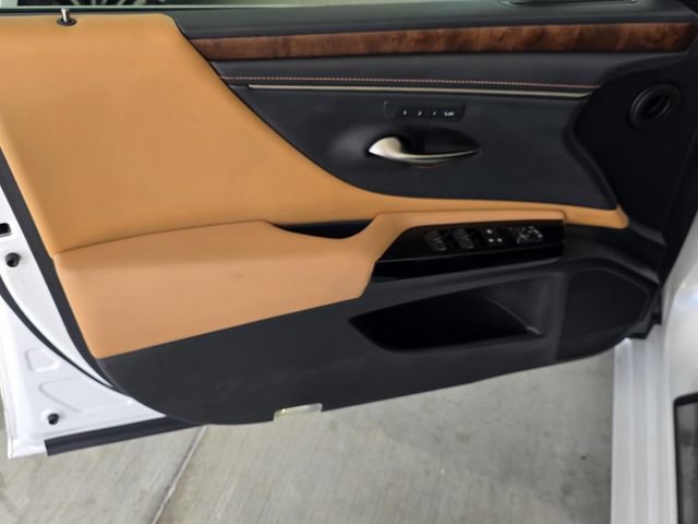 Certified 2022 Lexus ES 350 w/ Premium Package FWD image 30