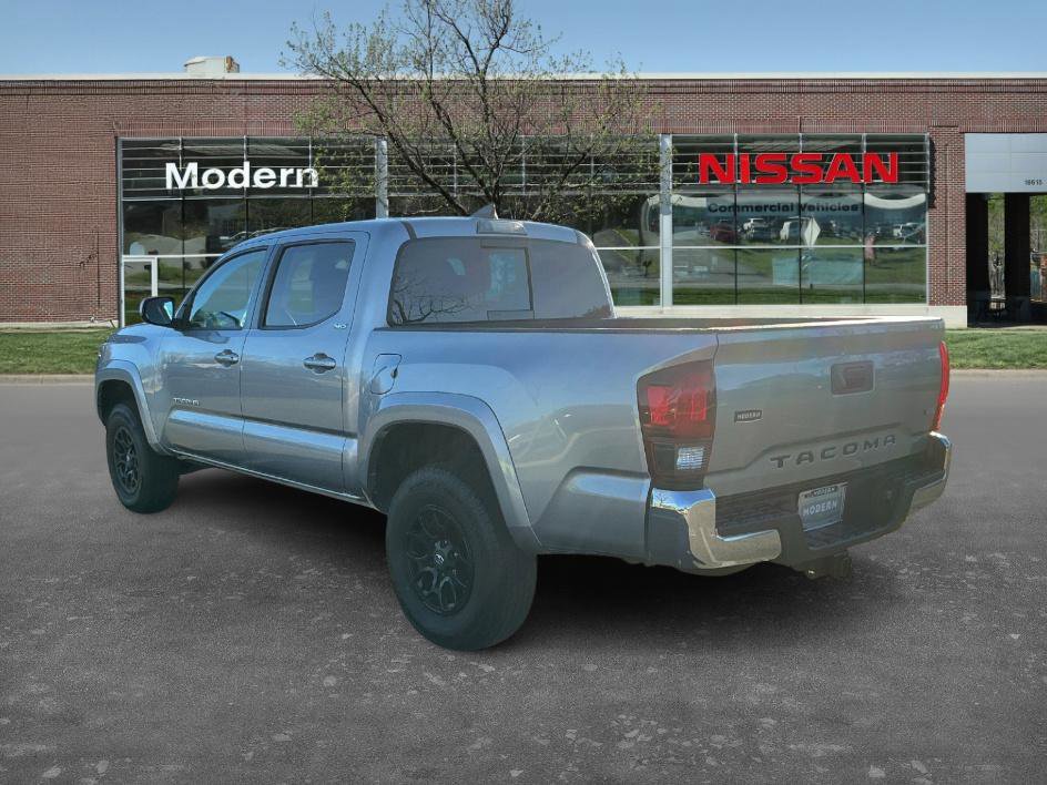 Used 2021 Toyota Tacoma SR5 image 2