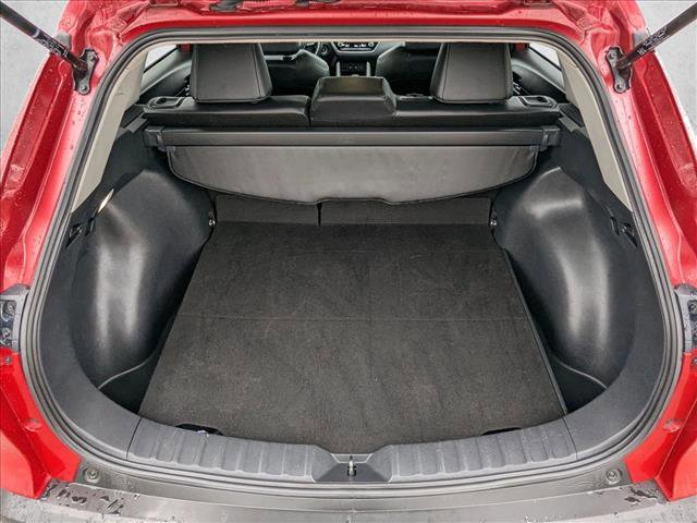 Used 2023 Toyota Corolla Cross XLE image 6