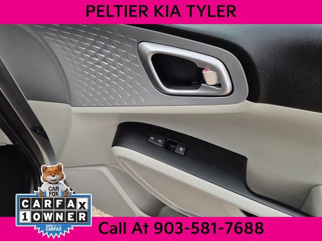 Certified 2025 Kia Soul LX w/ LX Technology Package FWD image 15