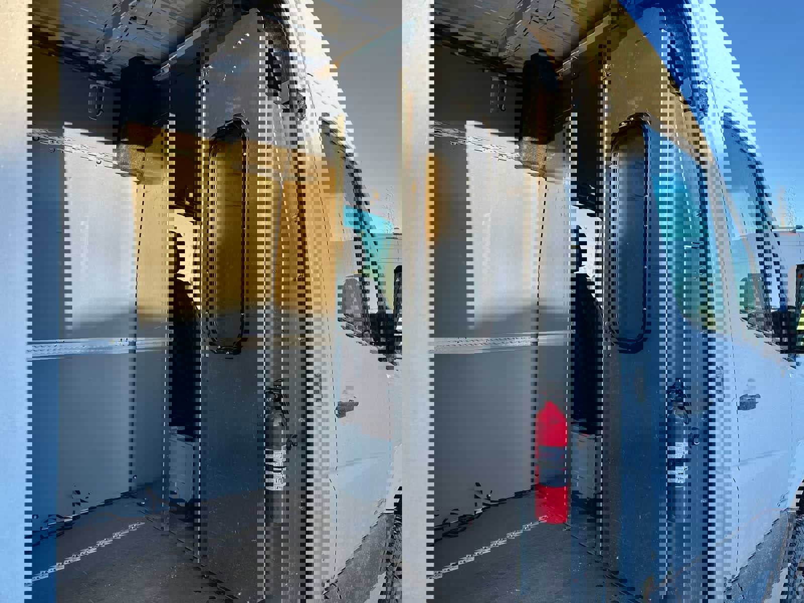 Used 2016 Freightliner Sprinter 2500 image 13