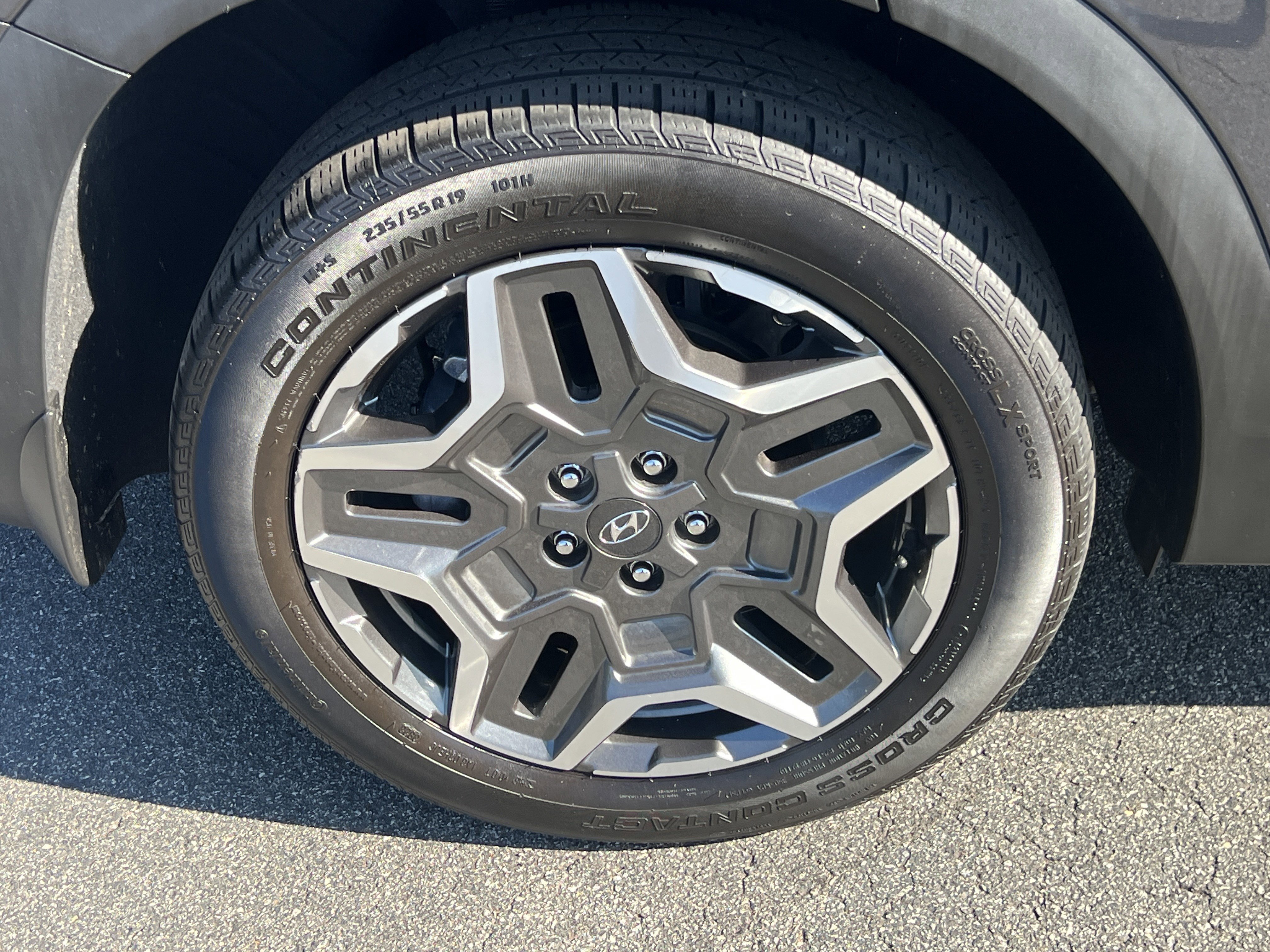 Used 2023 Hyundai Santa Fe Limited image 17