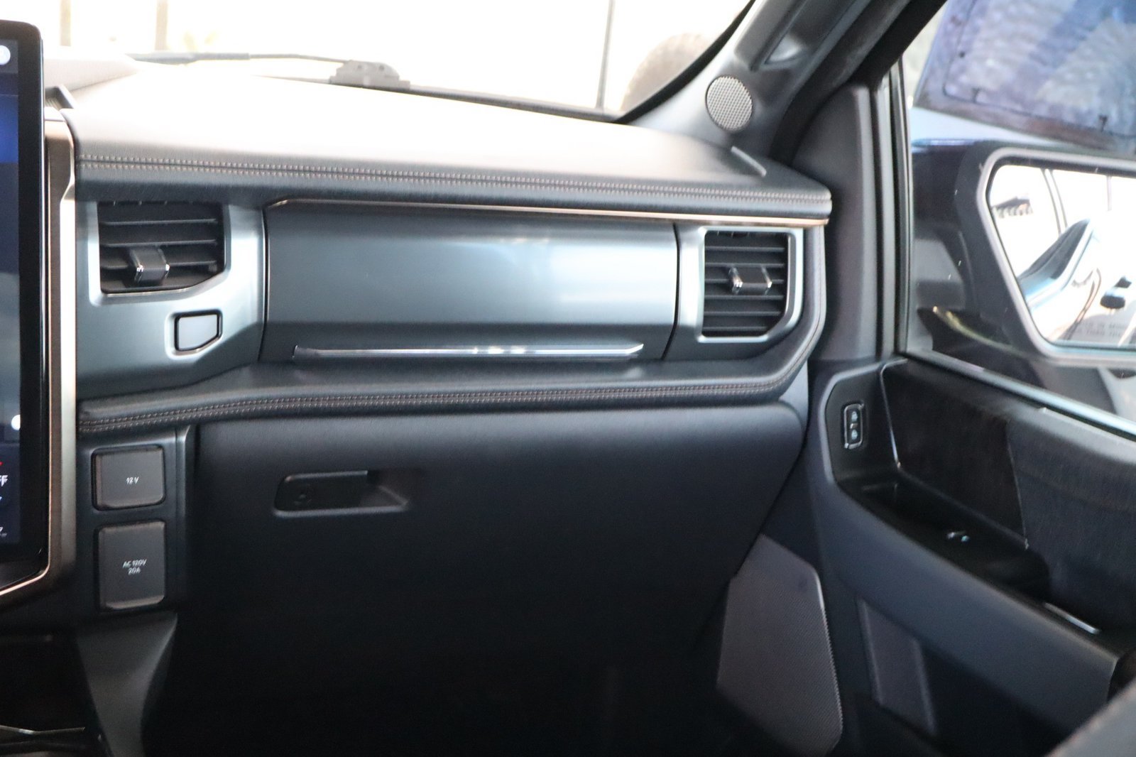 Used 2023 Ford F150 Lightning Lariat w/ Equipment Group 511A High AWD/4WD image 32