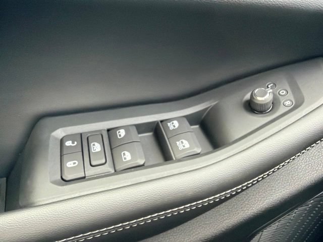 New 2026 Jeep Grand Cherokee Altitude AWD/4WD image 22