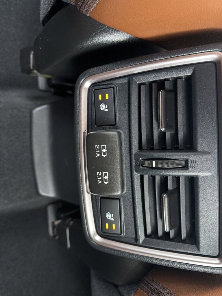 Used 2020 Subaru Forester Touring image 9