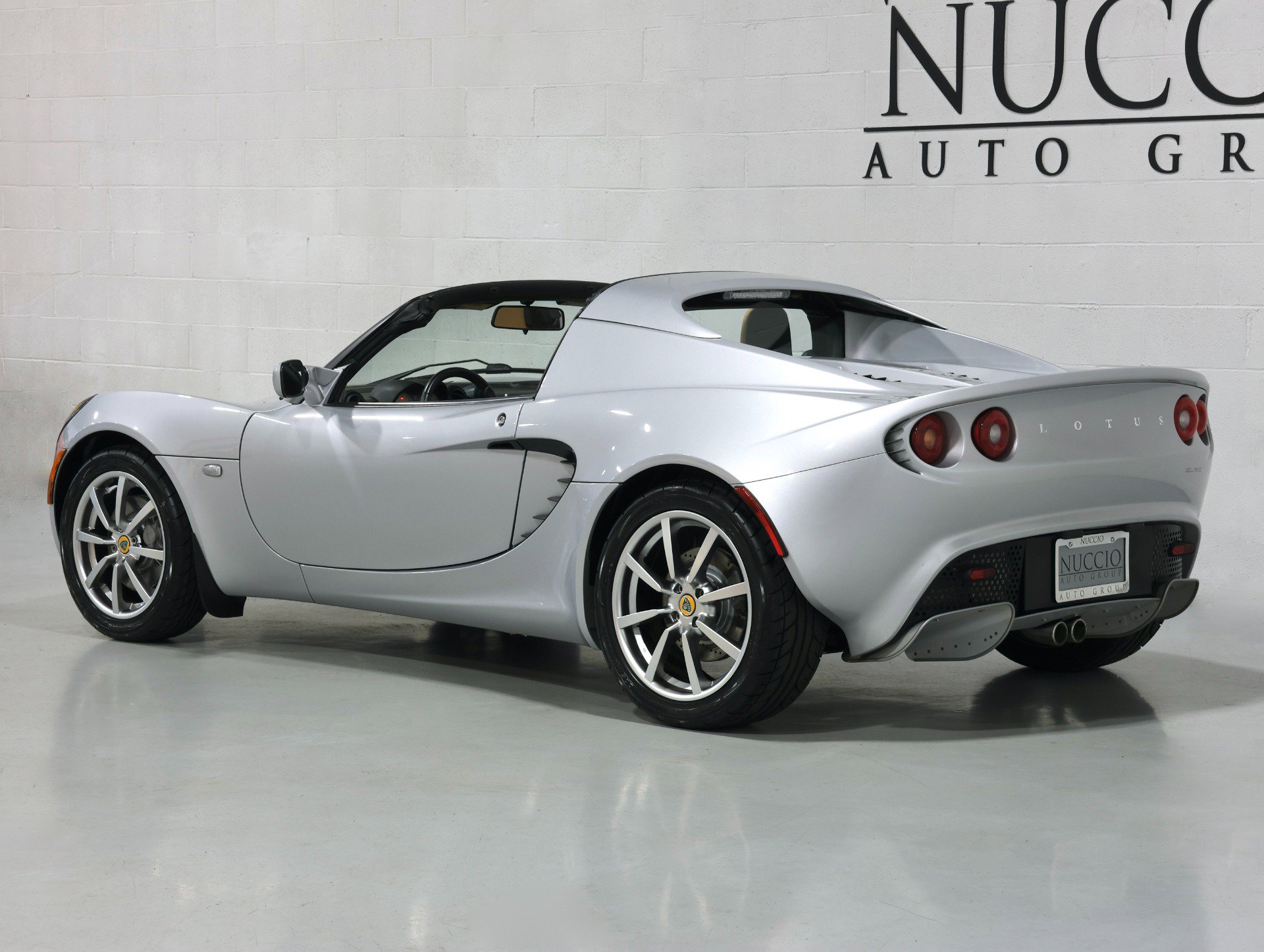Used 2005 Lotus Elise image 37