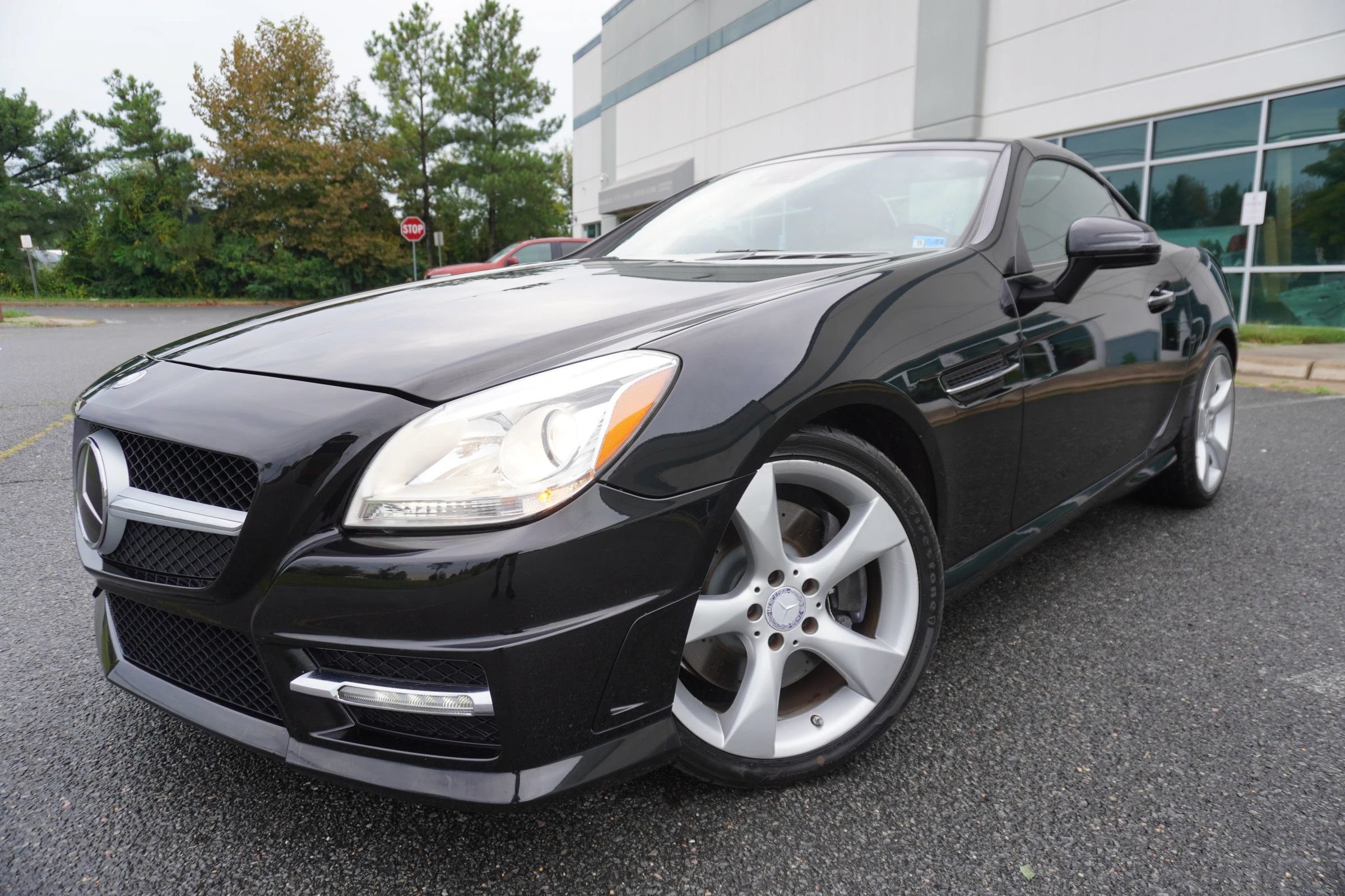 Used 2015 Mercedes-Benz SLK 350 image 3