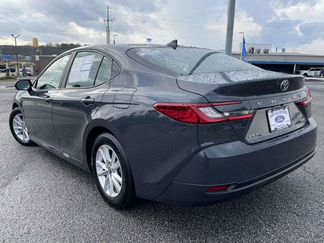 Used 2025 Toyota Camry LE image 5