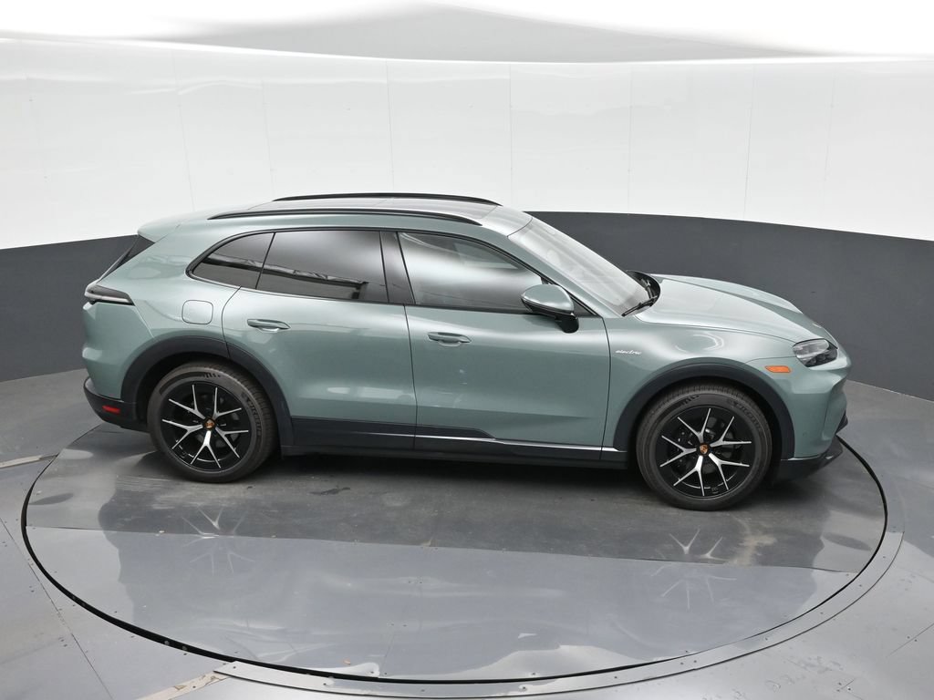 New 2026 Porsche Cayenne Electric AWD/4WD image 31
