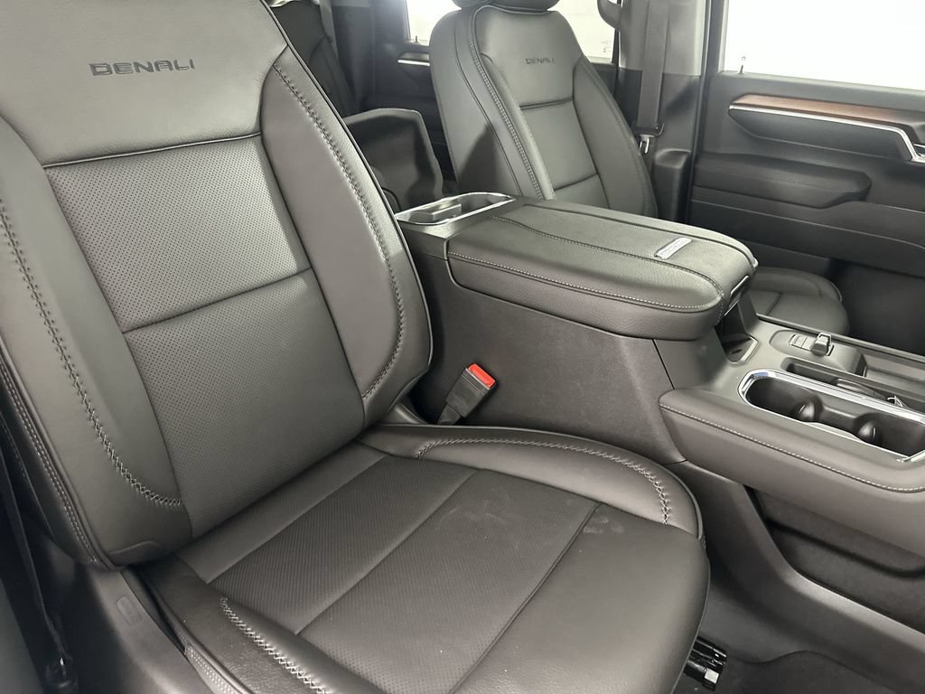 New 2026 GMC Sierra 2500 Denali w/ Denali Reserve Package AWD/4WD image 30
