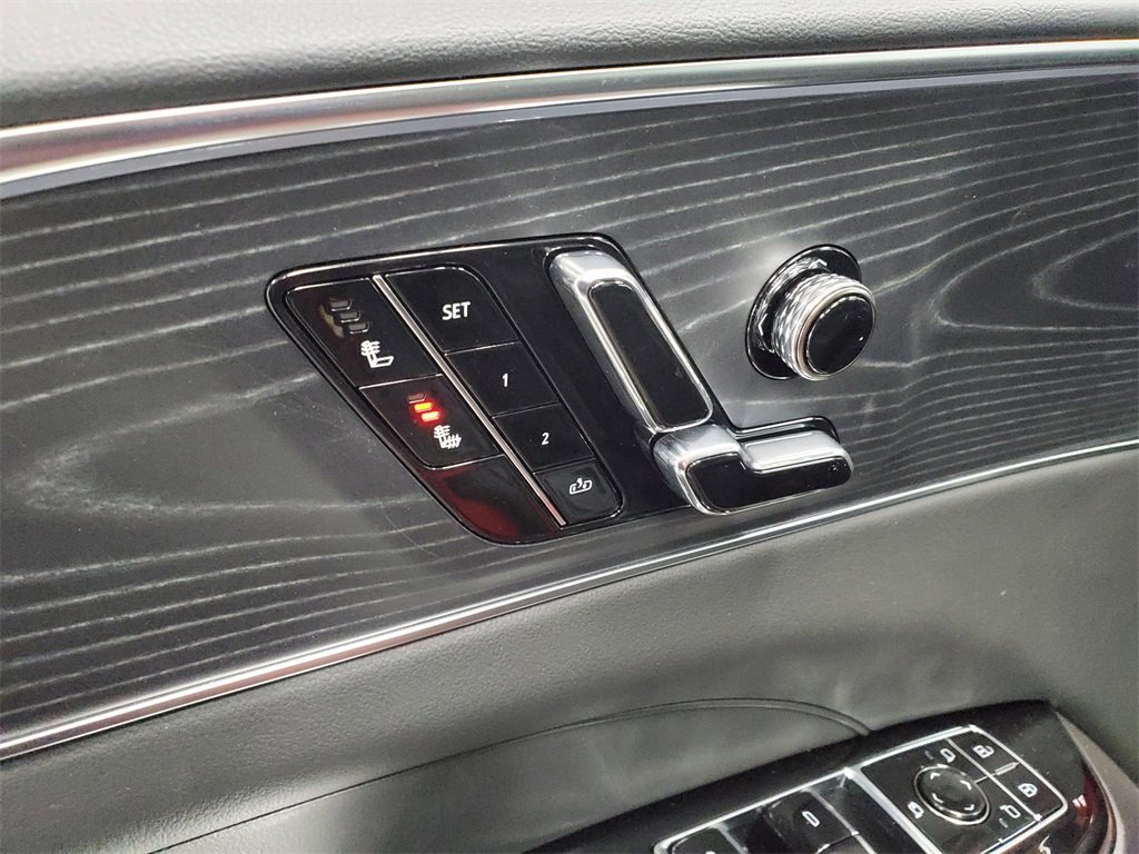 New 2026 Cadillac Lyriq Sport image 8