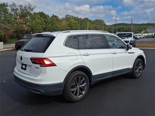 Used 2022 Volkswagen Tiguan SE image 10