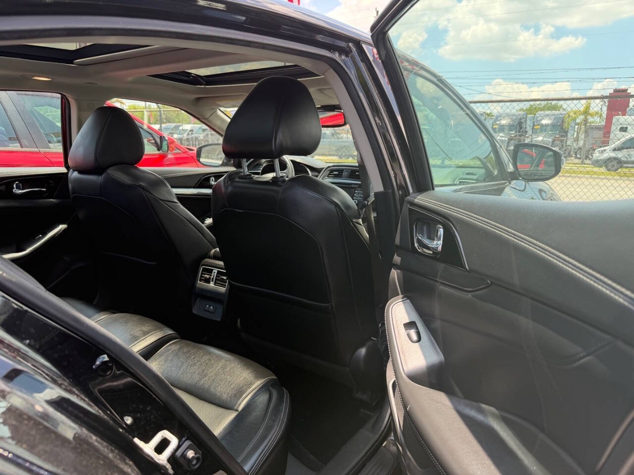 Used 2020 Nissan Maxima 3.5 SL w/ Floor Mat Group FWD image 17