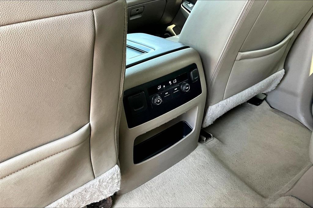 Used 2020 Chevrolet Tahoe LT image 12