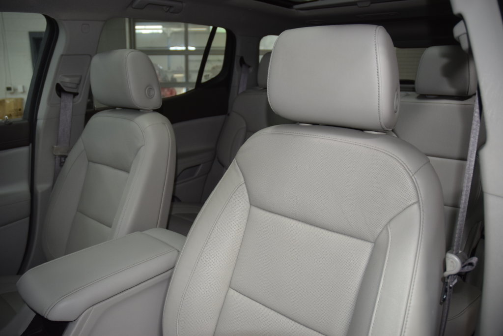 Used 2020 GMC Acadia SLT FWD image 42