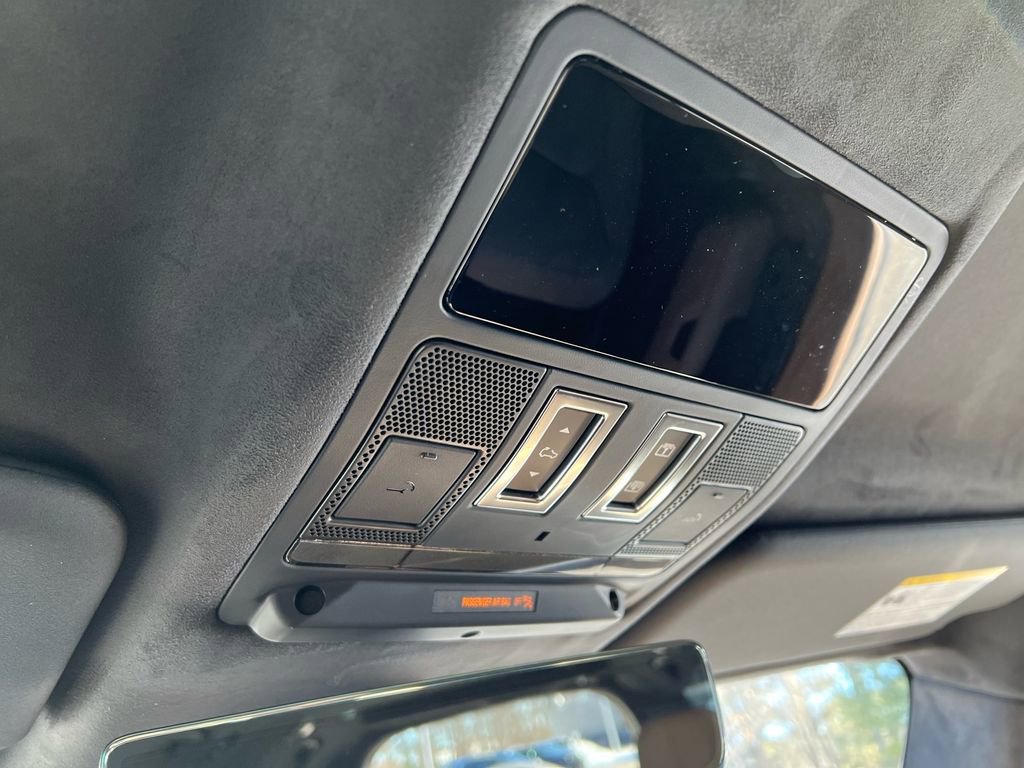 New 2026 Land Rover Defender 130 V8 image 19