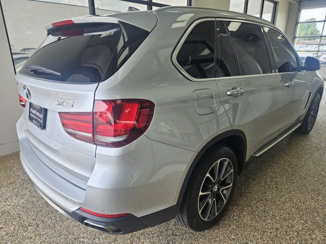 Used 2018 BMW X5 xDrive35i w/ M Sport Package AWD/4WD image 2